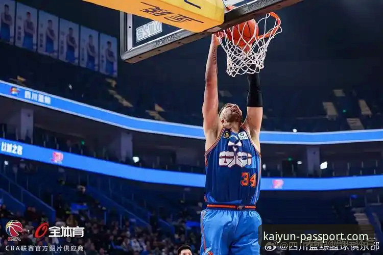 最新开云体育下载 皮特森38分导演逆转,北京4连胜遭福建终结:一场关键球处理与球星成色的全面解析